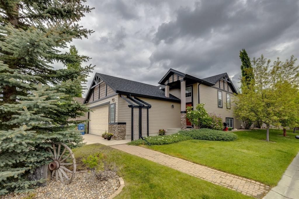 I have sold a property at 99 Somerside CRESCENT SW in Calgary
